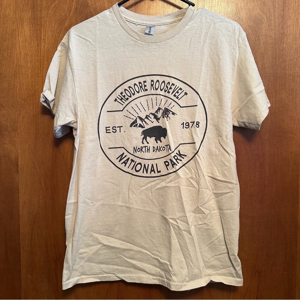 Theodore Roosevelt National Park North Dakota Short Sleeve Shirt Medium